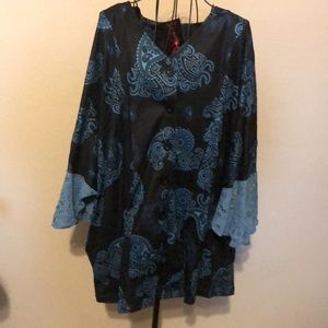Loose fitting top, long sleeve top, paisley top